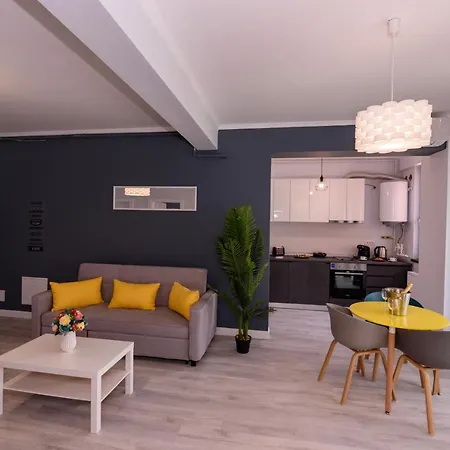 Aquarium 6 Apartment Navodari